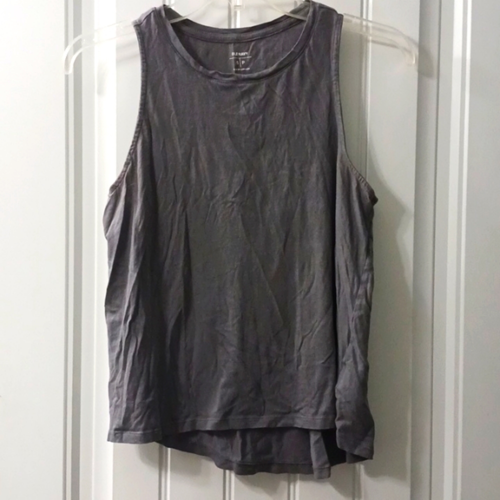 🤍🖤  MOVING SALE!!!                      Old Navy Flared Highlow Tank